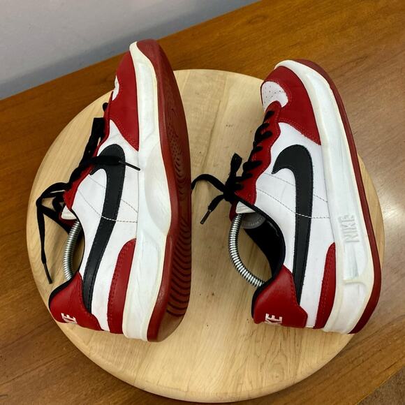 VINTAGE 2002 Nike ACE '83 Mens Sz 9 Women’s 10.5 Chicago Bulls Jordan 1 Colorway - Picture 7 of 15